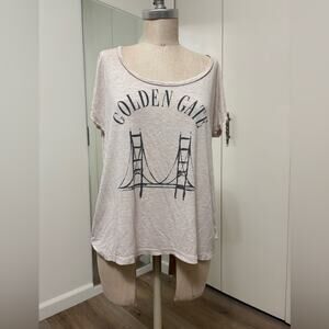 Old Navy Golden Gate Bridge Woman's  Cream Beige Graphic Tee Size Large